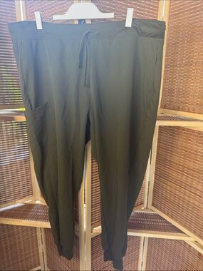Mandala Olive Green Drawstring Joggers with Side Pocket N0340